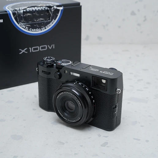 FUJIFILM X100VI (Negra) - USADO 2