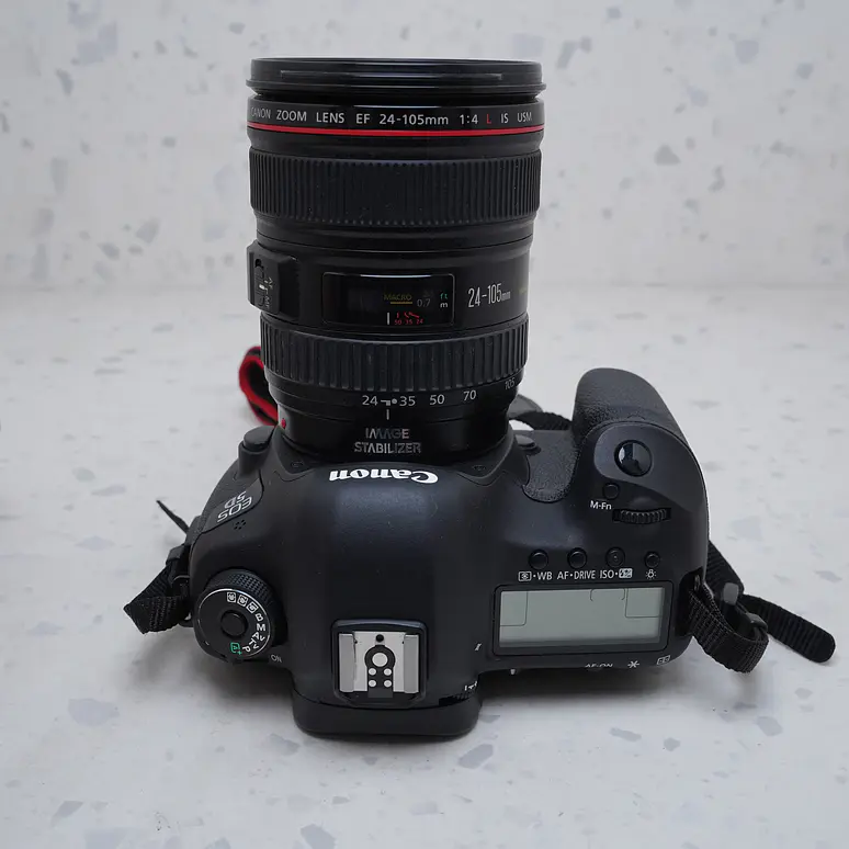 Canon 5D Mark III + 24-105mm f/4 - USADO 6