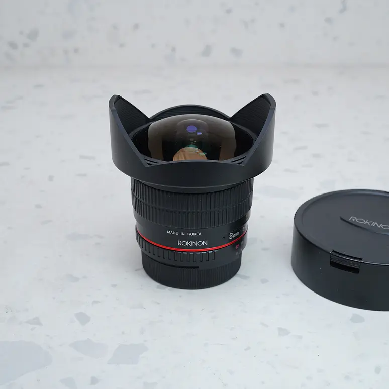 Rokinon 8 mm f/3,5 HD con parasol extraíble para Nikon - USADO 2