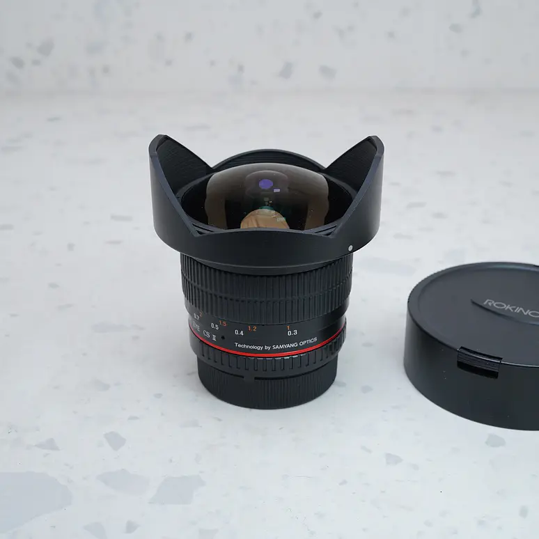 Rokinon 8 mm f/3,5 HD con parasol extraíble para Nikon - USADO 3