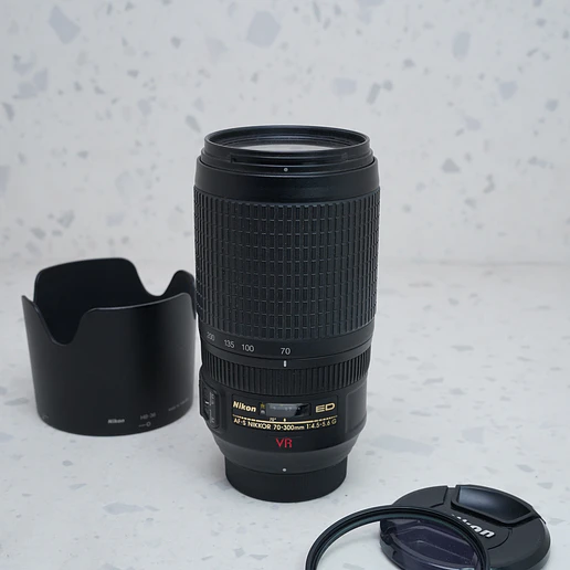 Nikon AFS NIKKOR 70-300mm f4.5 5.6 G ED VR - USADO 2