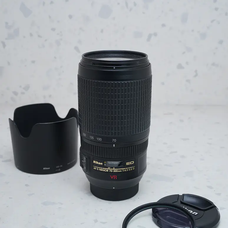 Nikon AFS NIKKOR 70-300mm f4.5 5.6 G ED VR - USADO 2