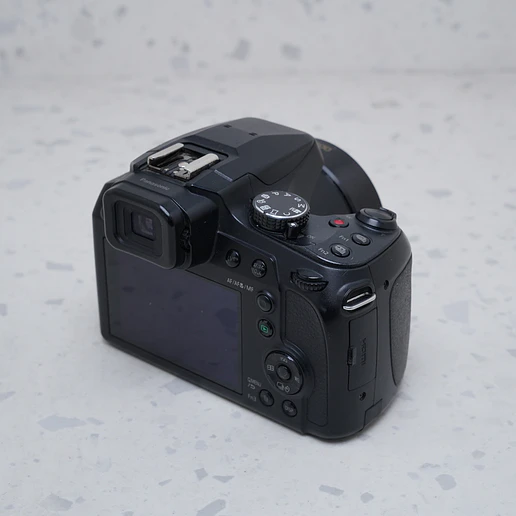 Panasonic LUMIX FZ80D - USADO 6
