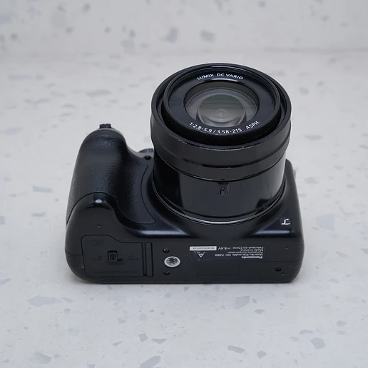 Panasonic LUMIX FZ80D - USADO 8