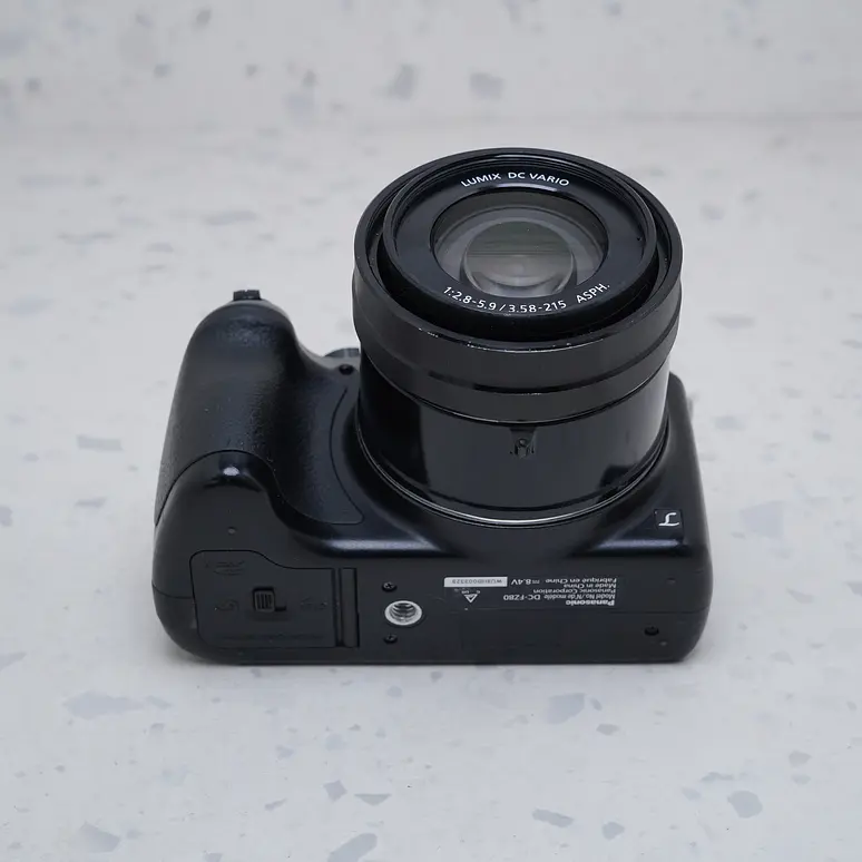 Panasonic LUMIX FZ80D - USADO 8