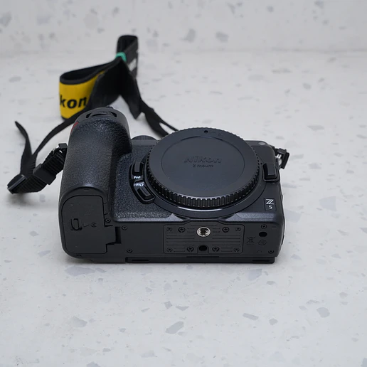 Nikon Z5 - USADO 7