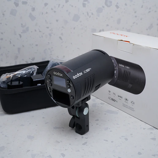 Godox AD100pro Pocket Flash - USADO 3