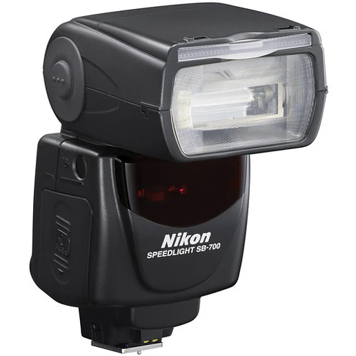 Flash Nikon SB700 Speedlight - USADO 1