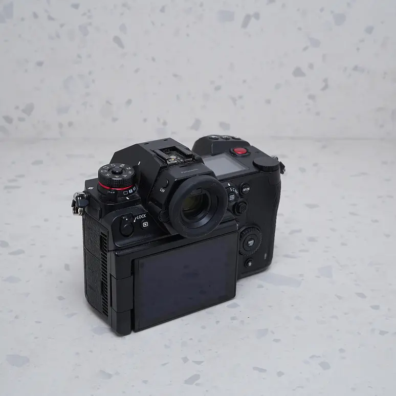 Panasonic Lumix S1H - USADO 4
