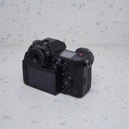 Panasonic Lumix S1H - USADO 5