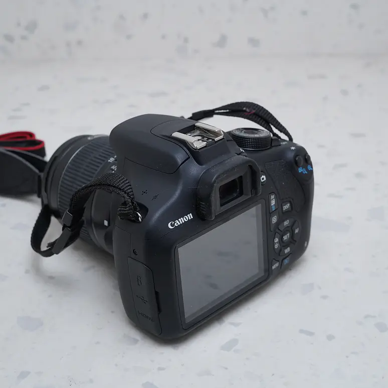 Canon T5i + 18-55mm - USADO 3