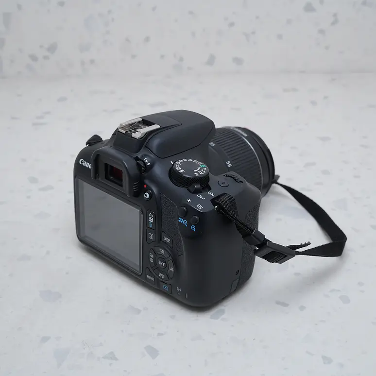 Canon T6 + 18-55mm & 75-300mm - USADO 4