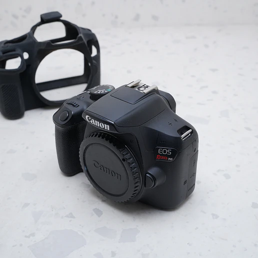 Canon Rebel T6 (Body) - USADO 2