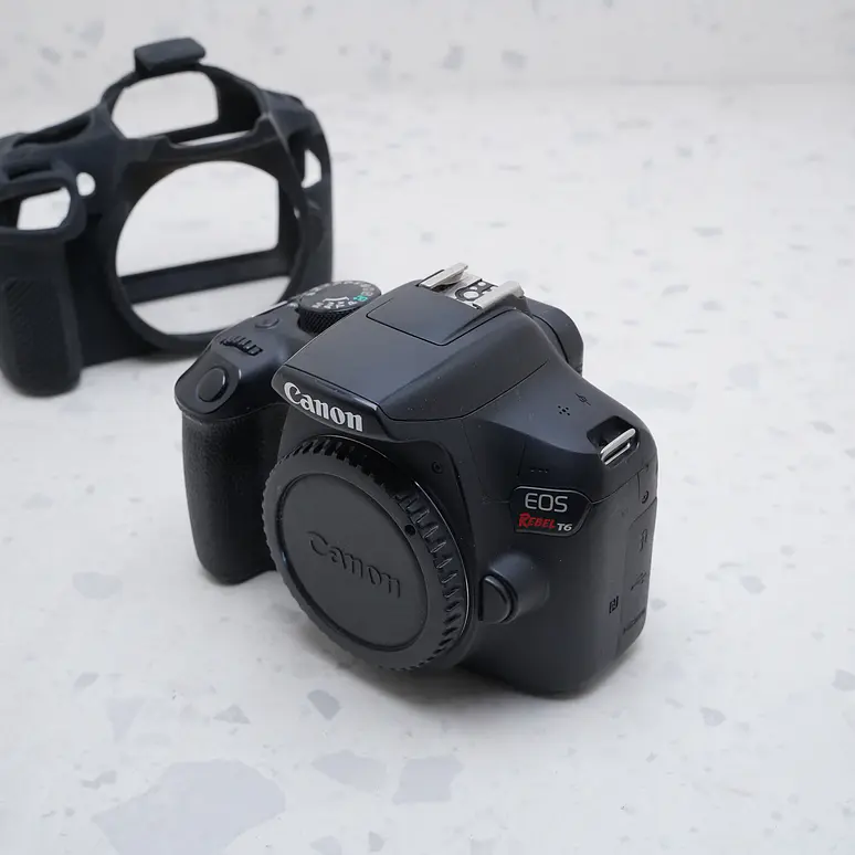 Canon Rebel T6 (Body) - USADO 2