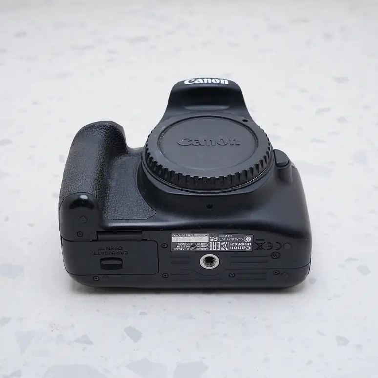 Canon Rebel T6 (Body) - USADO 7