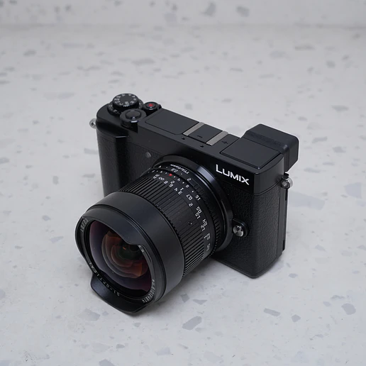 Panasonic Lumix DC-GX9 + TTArtisan 10mm 1