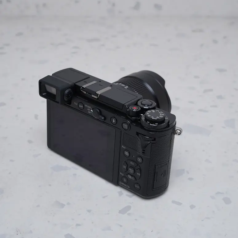Panasonic Lumix DC-GX9 + TTArtisan 10mm 3