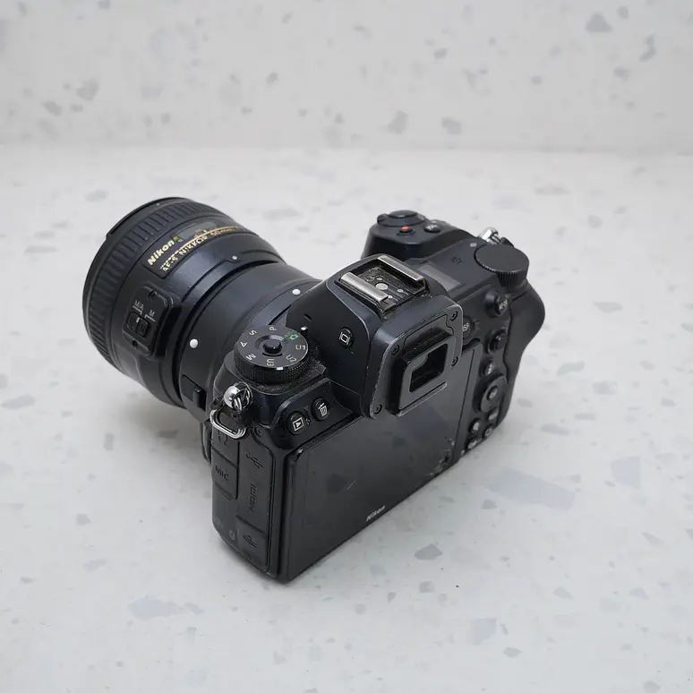 Nikon Z7 + Adaptador FTZ + AF-S NIKKOR 50mm f/1.4G - USADO 2