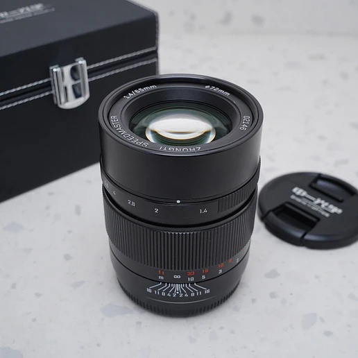 Mitakon Zhongyi Speedmaster 65mm f/1.4 FUJIFILM G - USADO 2