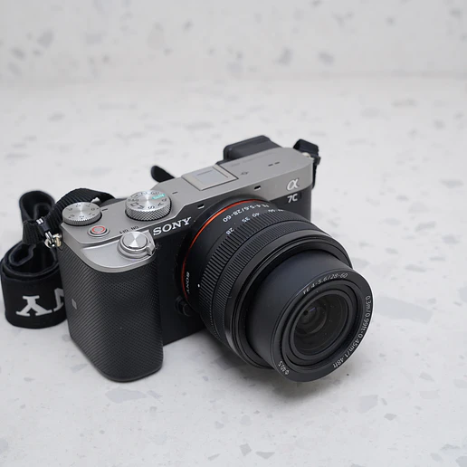 Sony a7C + 28-60mm - USADO 4
