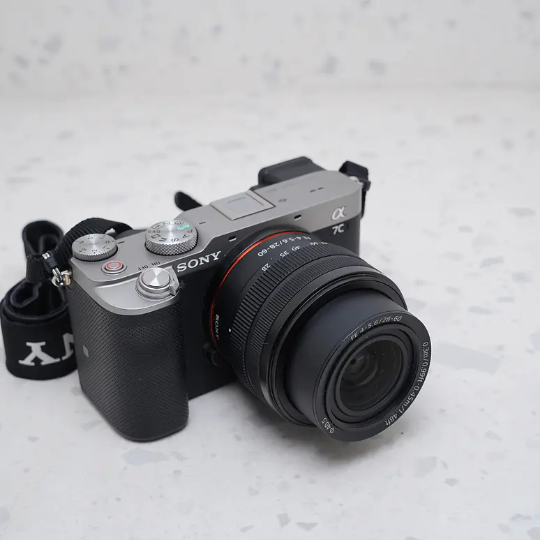 Sony a7C + 28-60mm - USADO 4
