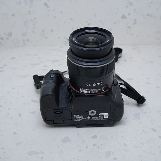 Sony Alpha SLT-A65 DSLR + 18-55mm 7