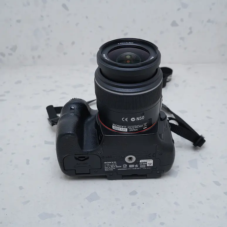 Sony Alpha SLT-A65 DSLR + 18-55mm 7