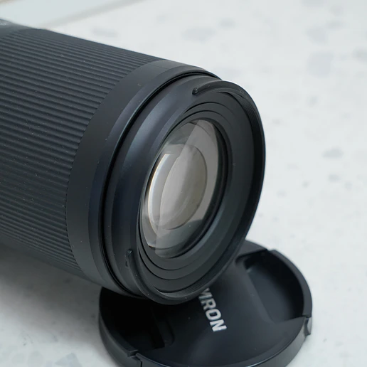 Tamron 70-300mm f/4.5-6.3 Di III RXD para Sony E - USADO 4