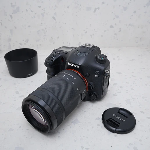 Sony Alpha 99 + 55-300mm f/4.5-5.6 + 100mm f/2.8 Macro - USADO 2