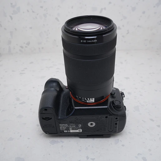 Sony Alpha 99 + 55-300mm f/4.5-5.6 + 100mm f/2.8 Macro - USADO 7