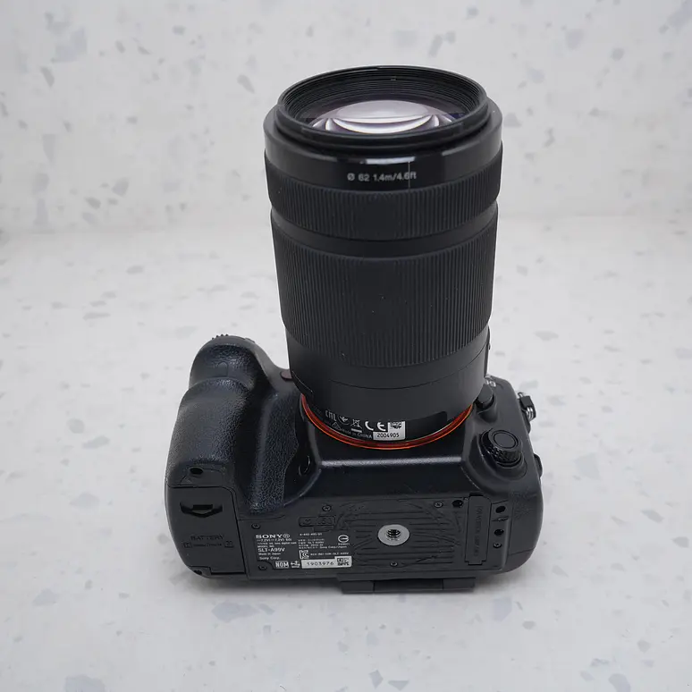 Sony Alpha 99 + 55-300mm f/4.5-5.6 + 100mm f/2.8 Macro - USADO 7