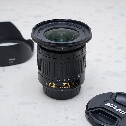 Nikon AF-P DX NIKKOR 10-20mm f/4.5-5.6G VR - USADO 2