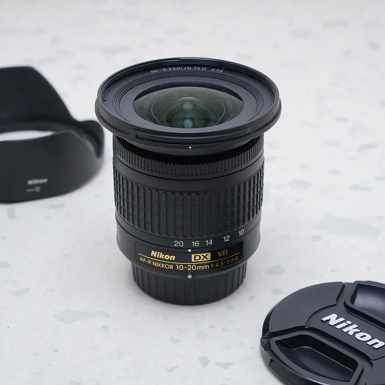 Nikon AF-P DX NIKKOR 10-20mm f/4.5-5.6G VR - USADO 2