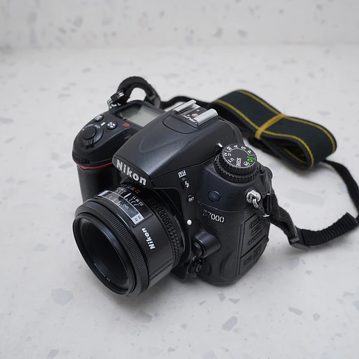 Nikon D7000 + NIKKOR 50mm f/1.8 1