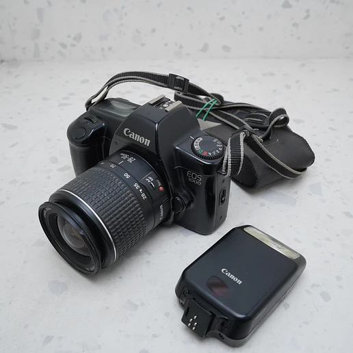 Canon EOS 1000 + 28-90mm - USADO 1