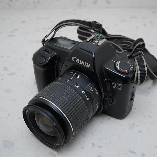 Canon EOS 1000 + 28-90mm - USADO 2
