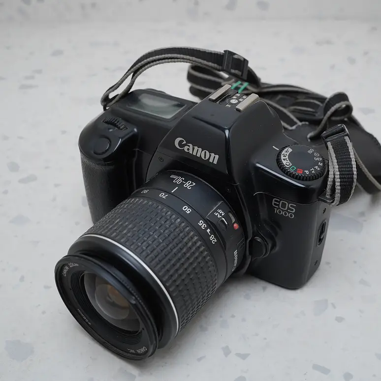 Canon EOS 1000 + 28-90mm - USADO 2