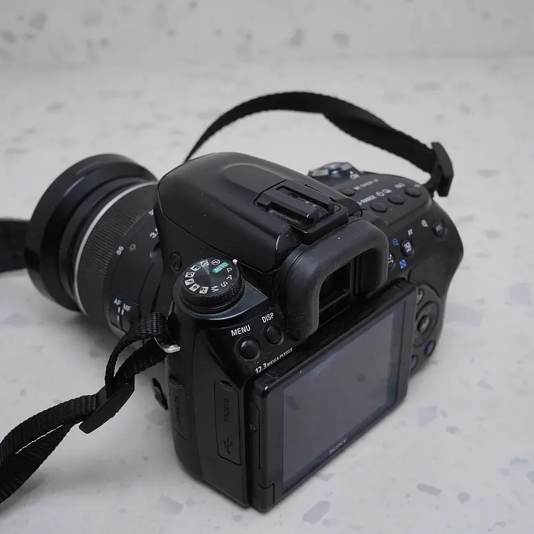 Sony DSLR-A500 + 18-55mm - USADO 3