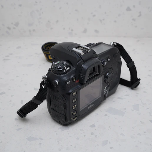 Nikon D5200 (Body) - USADO 3