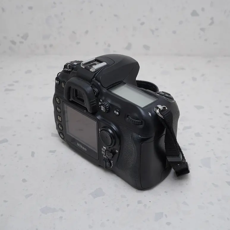 Nikon D5200 (Body) - USADO 4