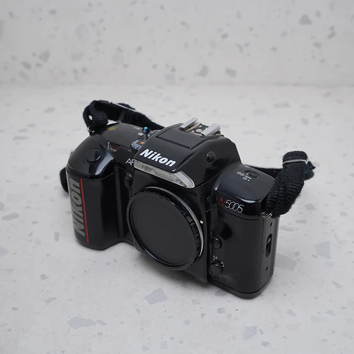 Nikon N5005 (Body) - USADO 1