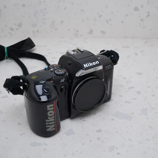 Nikon N5005 (Body) - USADO 4