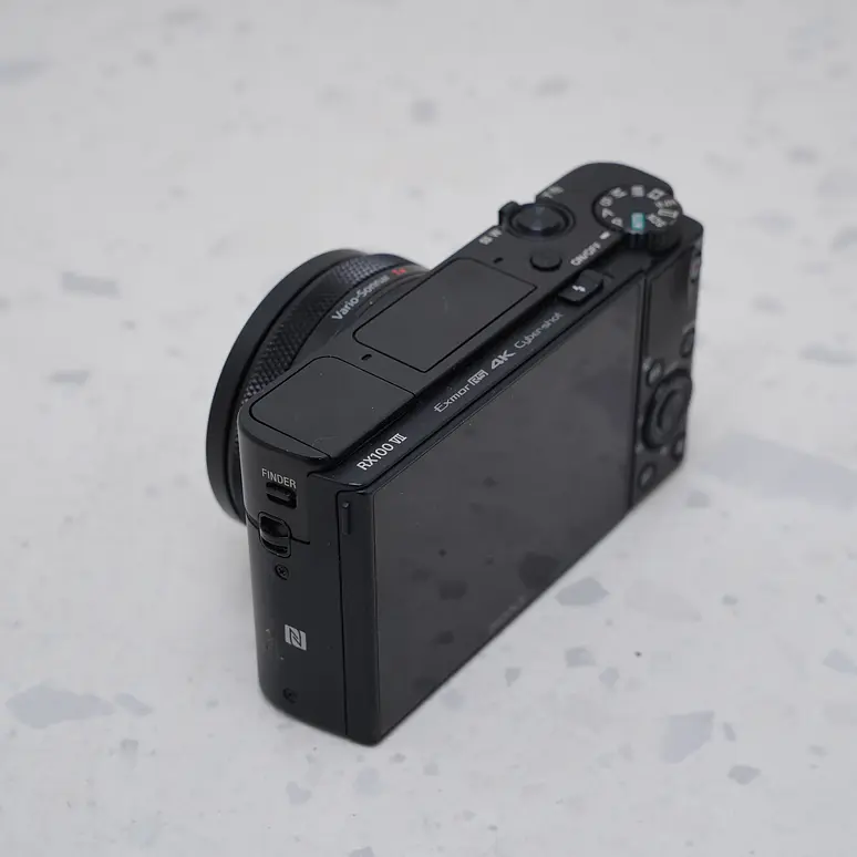 Sony RX100 VII - USADO 4
