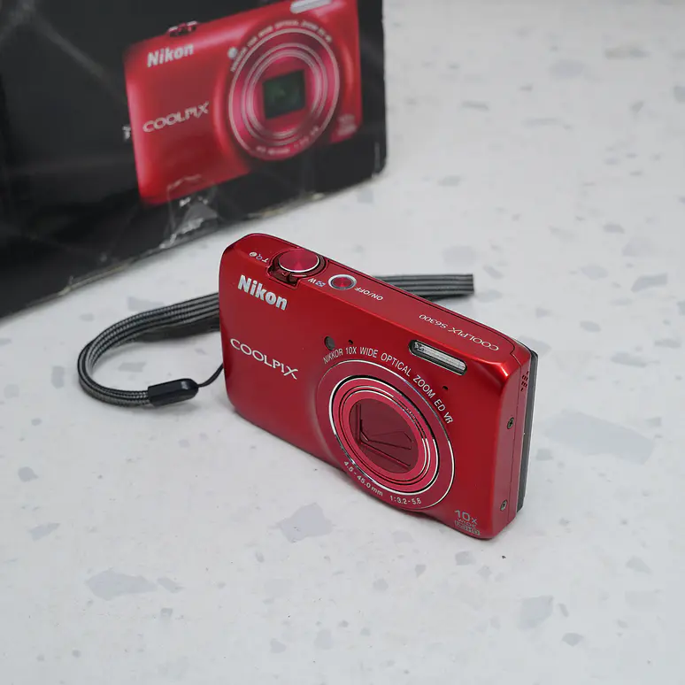 Nikon Coolpix S6300 - USADO 2