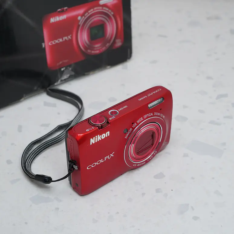 Nikon Coolpix S6300 - USADO 4