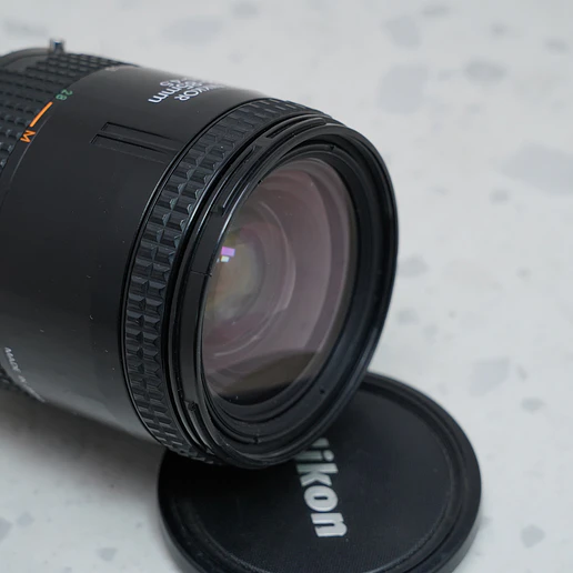 Nikon Nikkor AF 28-85mm f/3.5-4.5 - USADO 3
