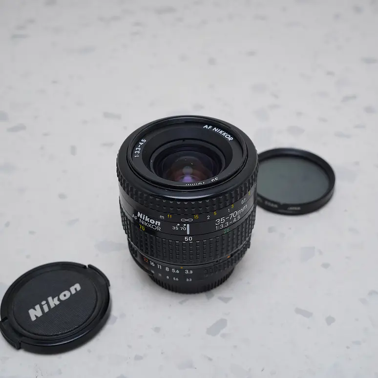 Nikon AF Zoom-Nikkor 35-70mm f/3.3-4.5 - USADO 1