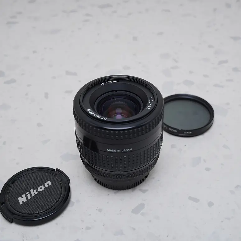 Nikon AF Zoom-Nikkor 35-70mm f/3.3-4.5 - USADO 2