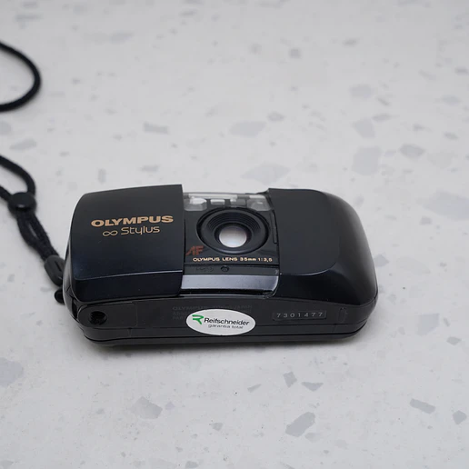 Olympus mju: (Infinity Stylus) - USADO 6