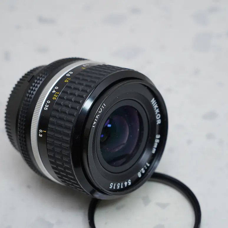 Nikon NIKKOR 35mm f/2 AI - USADO 3